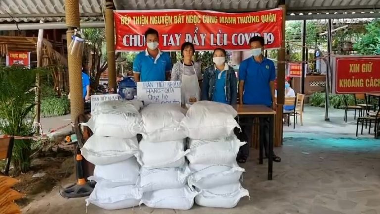 Bếp Thiện Nguyện Cùng Mạnh Thường Quân Chung Tay Đẩy Lùi Dịch Covid – 19